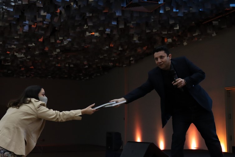 Autor Josicleido Nogueira ministrando Palestra para Empresários