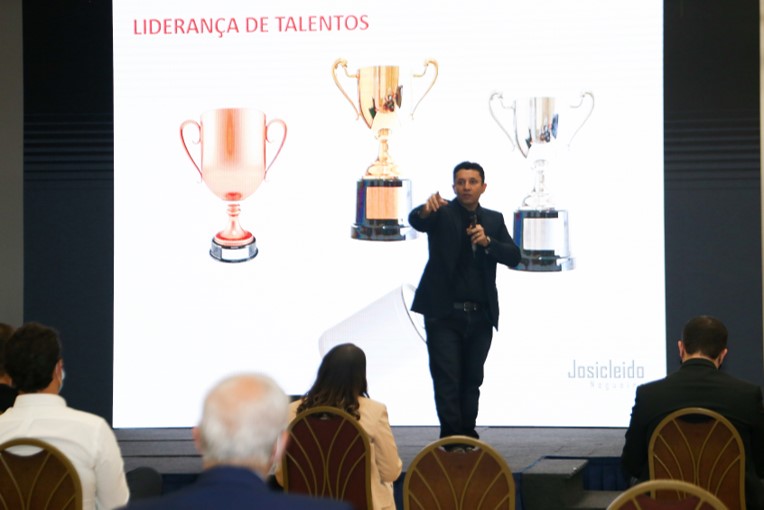 Josicleido Nogueira ministrando Palestra em São Paulo