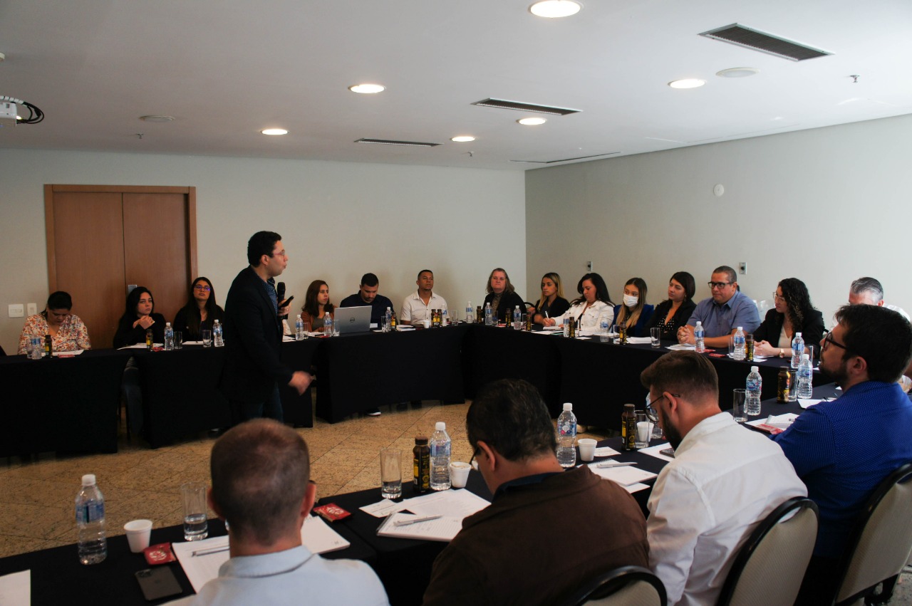Josicleido Nogueira treinando equipes de vendas